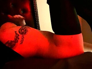 Amateur Webcam Babes Going Solo