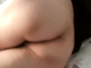 Horny Chinese MILF Mom Satisfies Herself