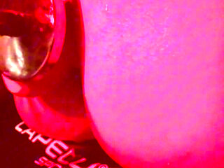 Fuck machine makes ass cream