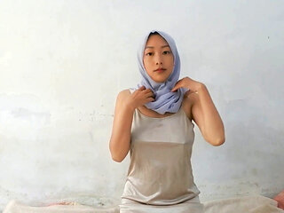 Hijab pinay girl POV show body sexy teasing