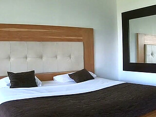 Latinas Have A Threesome In A Motel And It Ends Badly