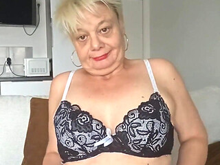 A Little Solo Pleasure Where I Play with My Pussy and My Ass