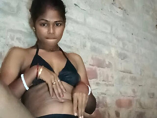 Bangladeshi bhabhi self fucking And fingerings