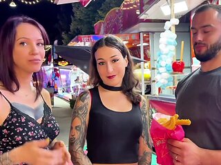 Sienna discovers voyeurism with Pam... - Jacquie et Michel TV