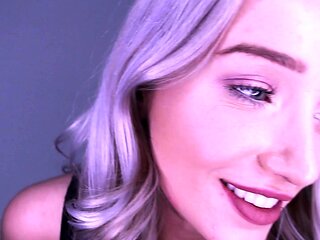 Exposed sexy blonde Gwengwiz onlyfans nude pics Exclusive