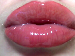 Lips fetish! Kissing! Lips gloss!