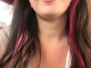 Love Chat Big Boobs Brunette Masturbating For Cam