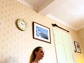 Webcam busty blonde stripped covered by oil anal masturbate