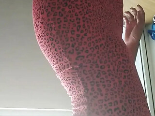 Girlfriend gives a deepthroat blowjob