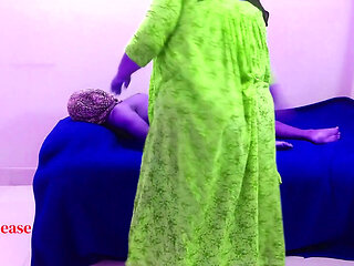 My MILF Hot Stepmom Fucked Me!