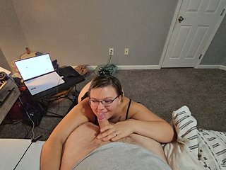 Vacation Blowing and letting him fuck my tits till he e...