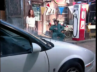 Amateur Teen GF gets her coochie wrecked by her hot mechanic