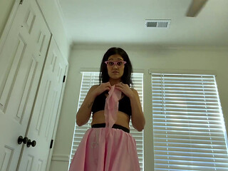 Devyn's Sultry '50s Giantess Fantasy 4K POV Tiny Thrills Awaits!