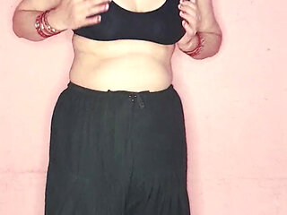 Desi Bhabhi Nude Dance