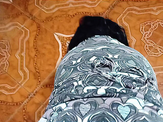 My stepmother bends down to pick up money, I take the opportunity to surprise her with a fuck.