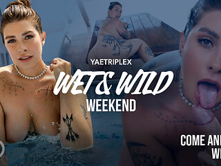 Playing with Baddie Yaetriplex in the Pool Gets Hot