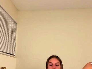 Ambie Bambii Hot Solo Session On The Bed Onlyfans Video