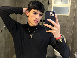 Andreszp Masturbates in the Hotel and His Cum Says It All