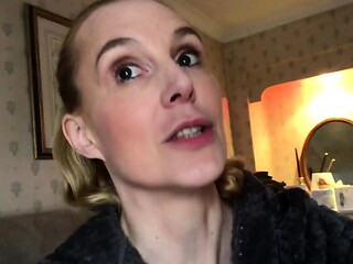 StripCamFun Blonde Amateur MILF Webcam for You