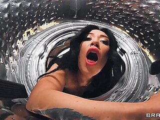Alluring Beauty Megan Maiden Hot Video