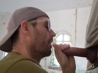 A Little Fag Offers A Tourist To Suck Him, And He Swallows His Cum