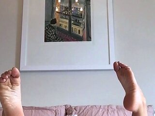 Amateur Webcam Teen Masturbates And Teases