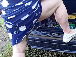 Neighbor MILF Squirts Multiple Times in Public - Zona901 Solo Masturbation