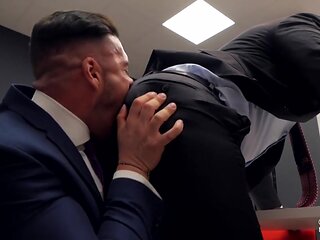 Extra-Curricular - MENatPLAY