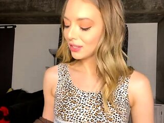 Small titted babe toys her pussy on webcam