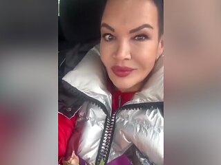 Extreme In The Car, Hot Blowjob, And Lots Of Cum