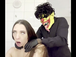 Every Legend Faces Dark Times : Gibby Chapter 5 &quot_The Clowneth Hour&quot_