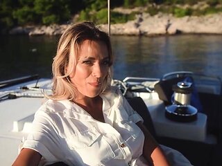 Bang at sea with girls who worship dick all the way