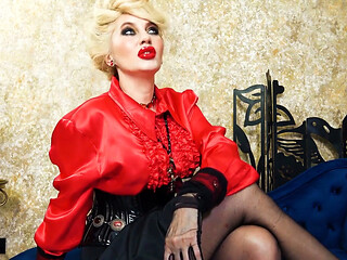Halloween Red Lipstick Kisses