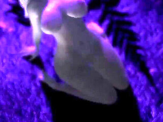 Blonde chick riding dildo in the forest : 3D Porn