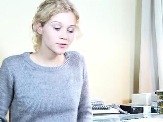 Solo pussy toying redhead sexy close up masturbation action