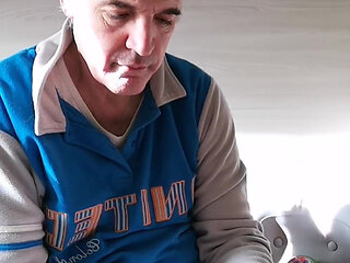 I Massage My Penis on a Bright Day in May 2024