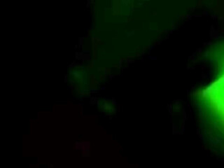 Follando en la oscuridad