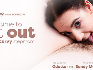 Curvy Stepmom Odette Gets Her Hairy Pussy And Big Ass Licked By Her Stepdaughter Sandy Morrison