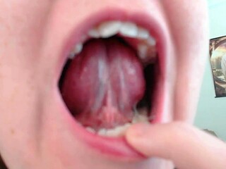 Chelle Silverstein - My Big Long Tongue Exploration