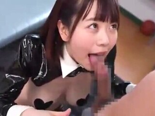 05629,A woman who is fucked and writhes in agony