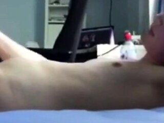 Femboy Robin Quinn's Fleshlight Fun