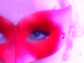 Blonde Bombshell Julie Hunter Double Penetration Ecstasy