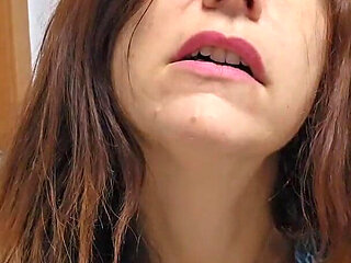 Seducing Stepmom While She Is Doing Her Yoga Session