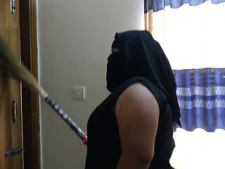 Fucking a Beautiful Maid in Saudi Arabia part-3