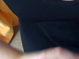 Jerk off bitch fuck me, I'll cum on your clothes!