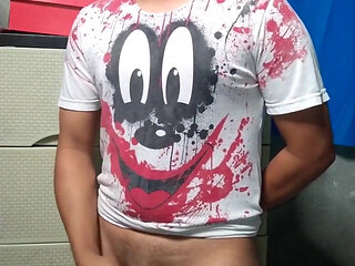 Alan Tokers Tired of the Gym Masturbates in His Room