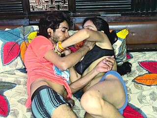 Mera dost five day se chudai karne ko bol rha thaa or chudai ke time par five minutes bhi nhi tika hindi audio sex