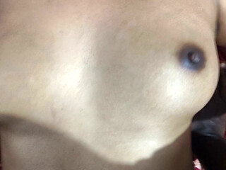 My Wife's Sexy Footjob Cumming on Her Feet