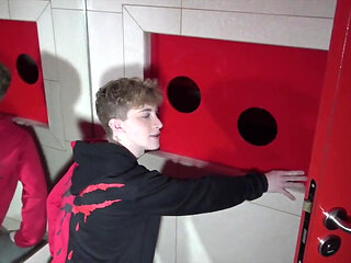 The ass of twink Andrea used raw by Kevin David in sling