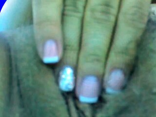 AMATEUR SOLO FEMALE MASTURBATION